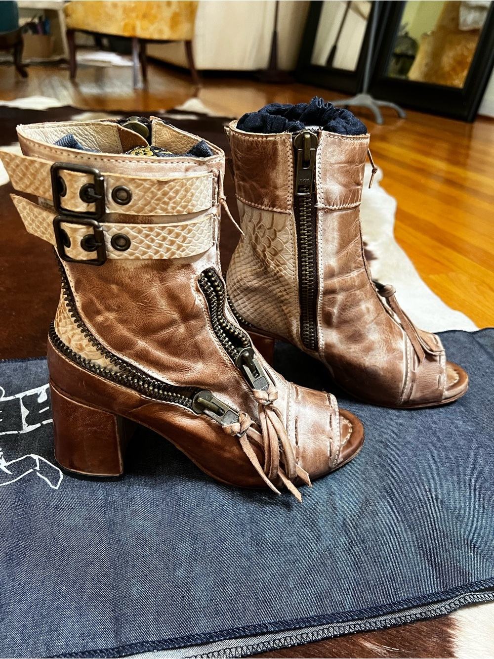 Freebird by Steven Zombi Taupe/Ice block heel booties sandals Size 8